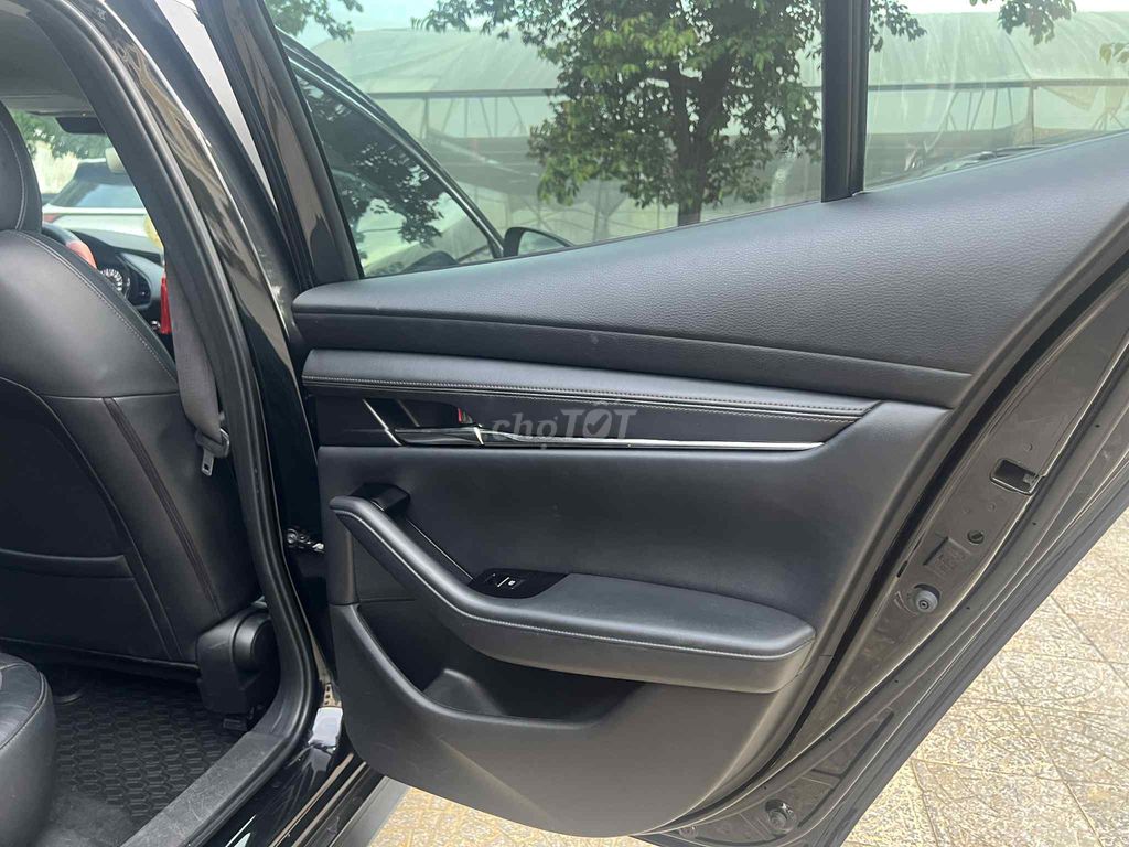 Mazda 3 2022 1.5L Luxury - 68000 km. Mua bán Ô tô tại Thành Phố Đồng Hới Quảng Bình được đăng bởi Hien Nguyen hình 7