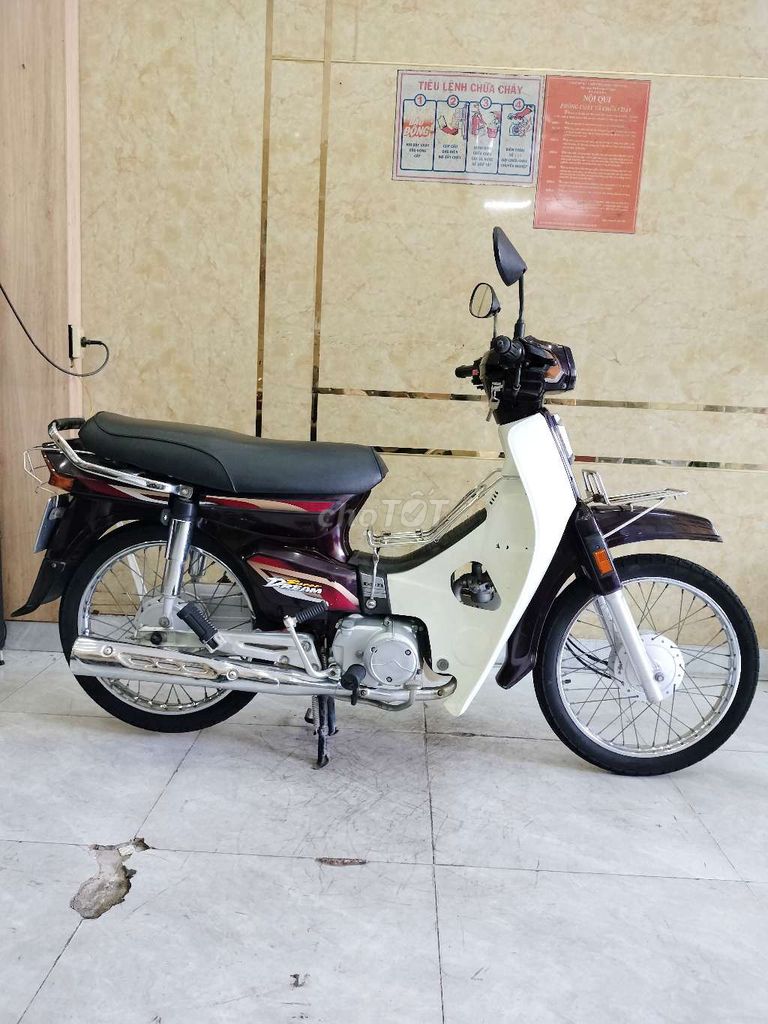 Honda Super Dream 100 2013, сладкий автомобиль Зин Нгуен