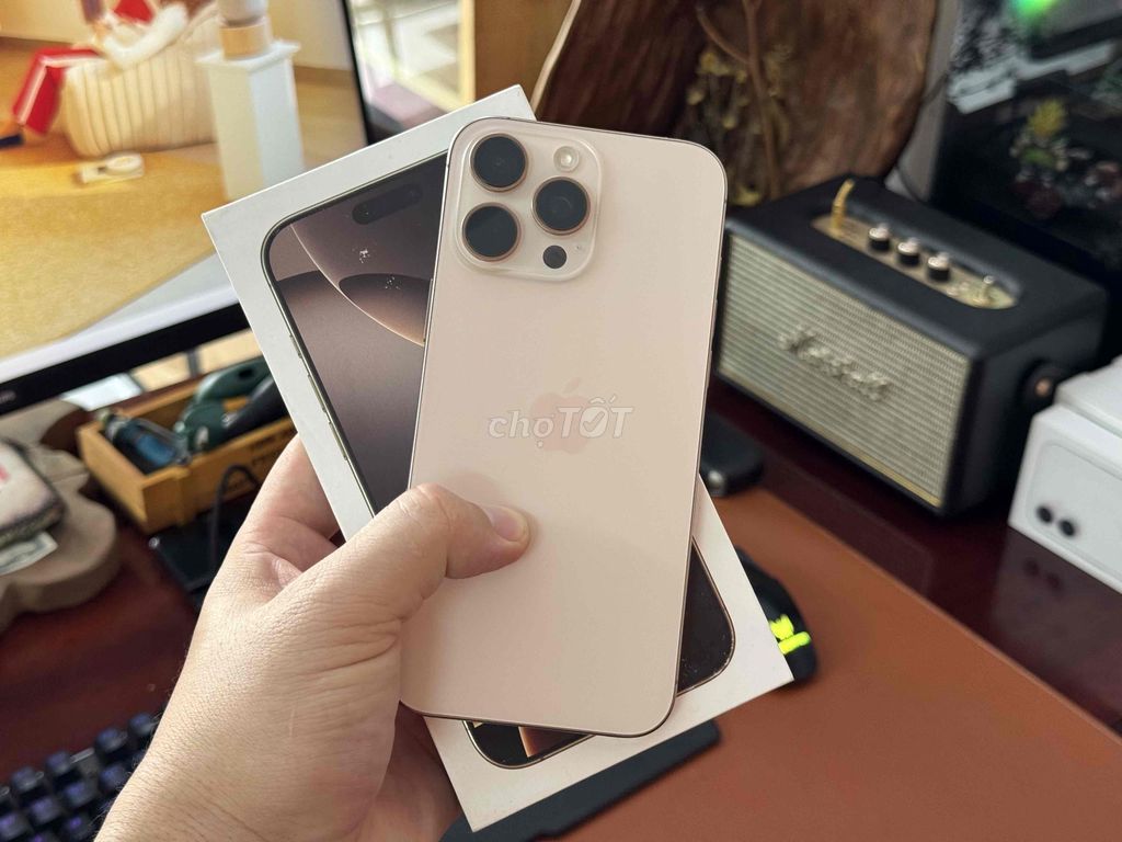 iPhone 16 ProMax 256GB Sa mạc pin100 BH 10/2026. Mua bán Điện thoại tại Quận Ninh Kiều Cần Thơ được đăng bởi TRƯƠNG QUỲNH hình 1