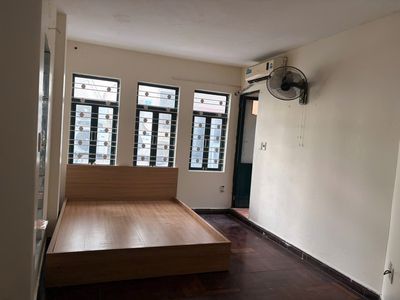 Nhà phố 28 m² · 4 PN · Phố Nguyễn Thị Định