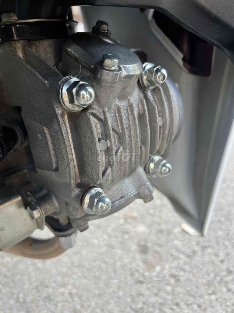 Honda Future FI 2024 Trắng Đỏ. Mua bán Xe máy tại Quận Ô Môn Cần Thơ được đăng bởi Huỳnh Thắng hình 14