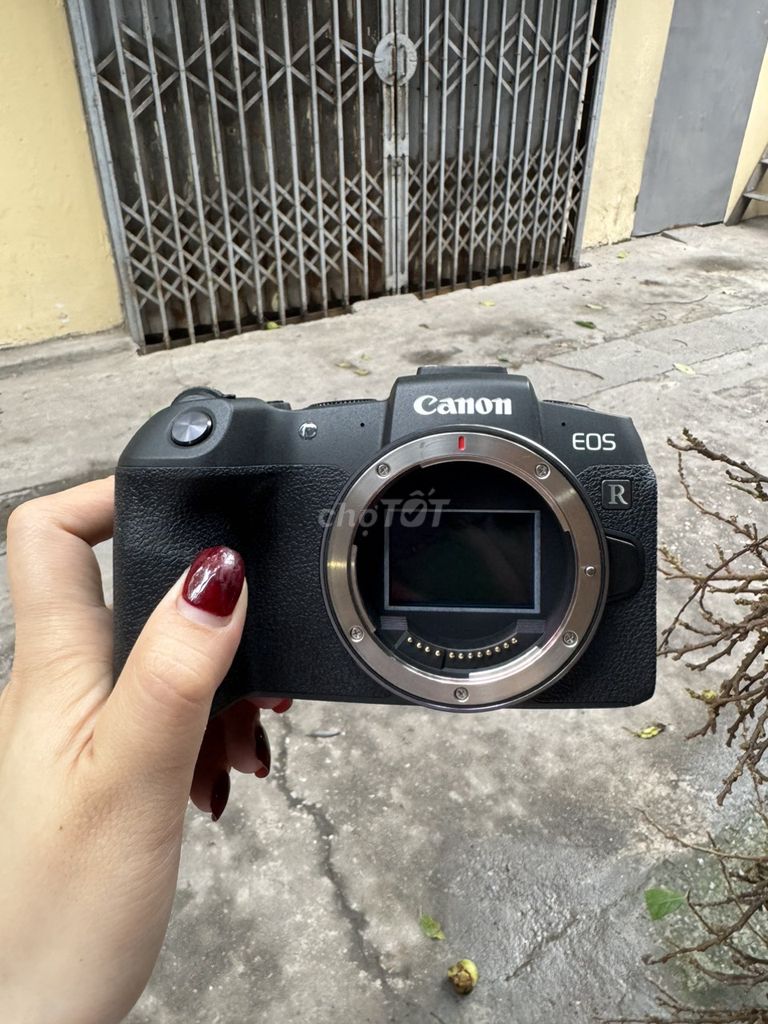 Máy ảnh Canon EOS RP Likenew. Mua bán Máy ảnh, Máy quay tại Quận Đống Đa Hà Nội được đăng bởi Doanh Nguyễn hình 1