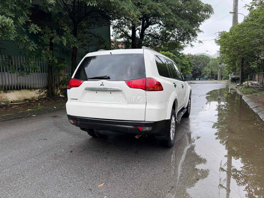 Mitsubishi Pajero Sport 2012 белый автомат