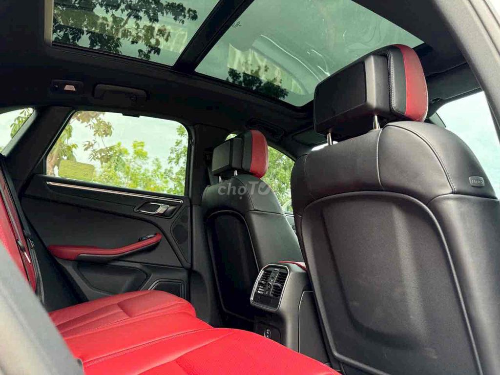 Cần Bán Chiếc Porsche MaCan Model 2025 like new. Mua bán Ô tô tại Quận 7 Tp Hồ Chí Minh được đăng bởi Hoàng Trung hình 10