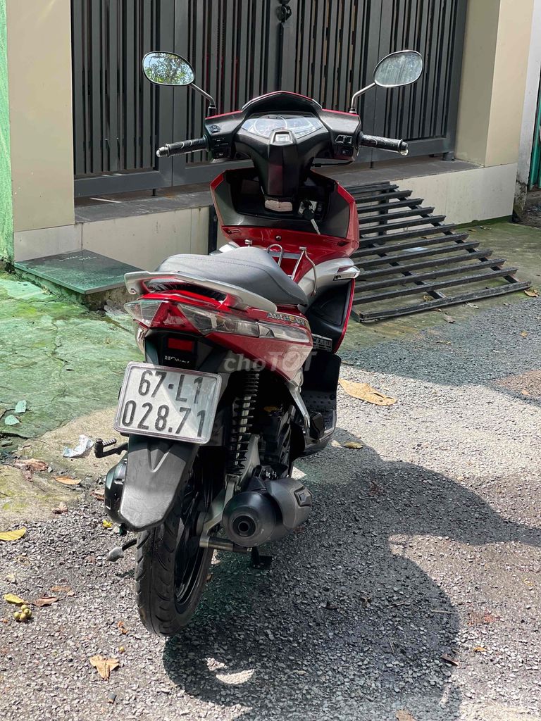 airblade 2011 nẹp xi xe đẹp. Mua bán Xe máy tại Thành phố Long Xuyên An Giang được đăng bởi Quí Đỗ hình 4