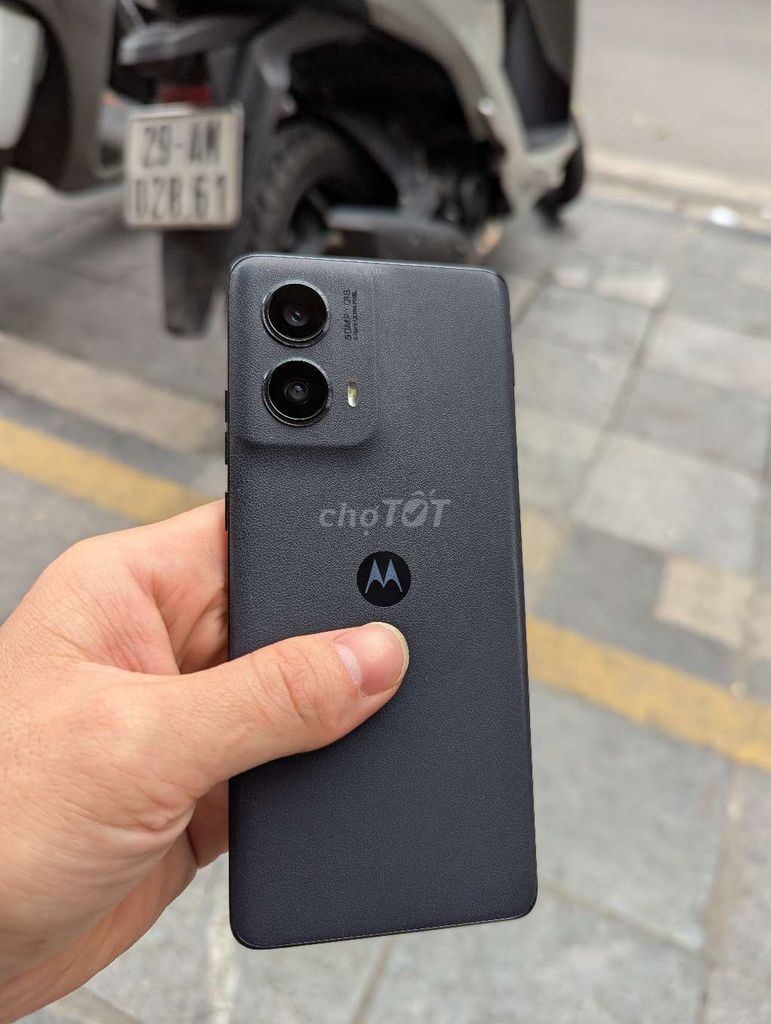 Motorola Edge 2024 256GB Không dùng được ngân hàng. Mua bán Điện thoại tại Quận Hoàn Kiếm Hà Nội được đăng bởi Alex hình 1