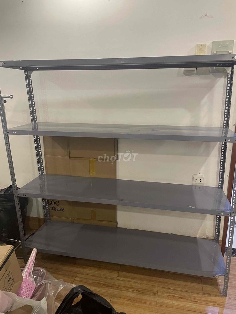 Kệ sắt chữ V 4 tầng Xám. Mua bán Tủ, kệ gia đình tại Quận Tân Phú Tp Hồ Chí Minh được đăng bởi Thu Hồng hình 1