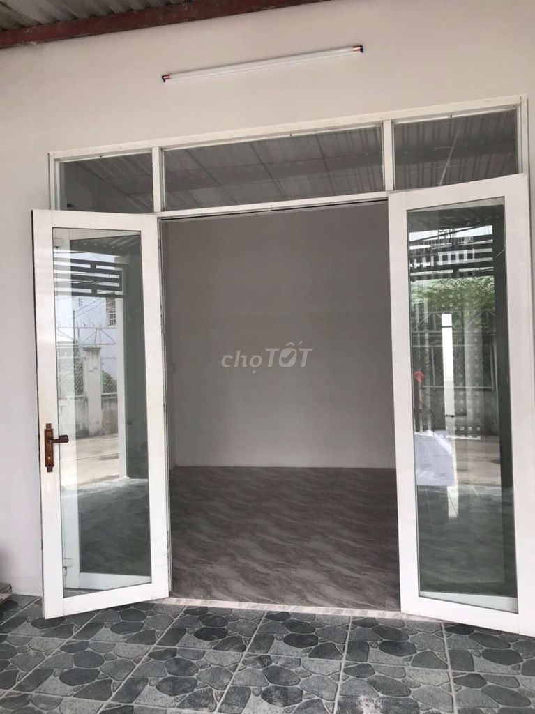 Cho thuê nhà cấp 4 - 5*17 -1pn -1tolet.đường xe hơi tới nhà