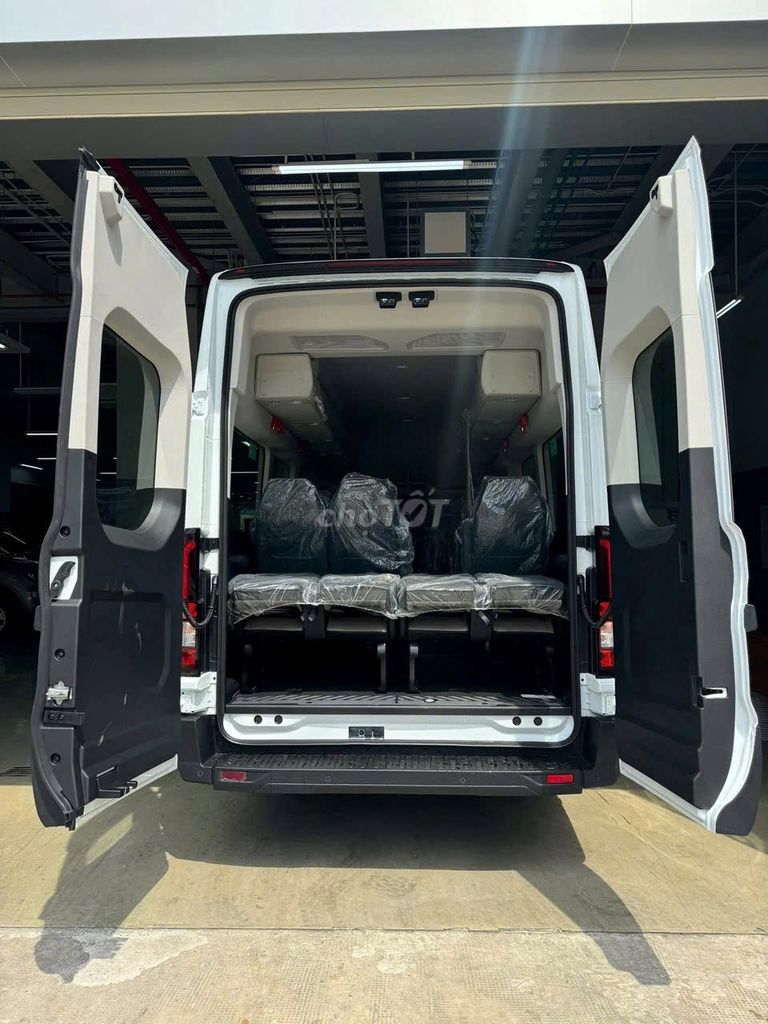 𝐓𝐑𝐀𝐍𝐒𝐈𝐓 𝟏𝟖 𝐂𝐇𝐎̂̃ - Đ𝐄𝐍 𝐓𝐑𝐀̆́𝐍𝐆 𝐁𝐀̣𝐂 𝐇𝐎̂̀ 𝐒𝐎̛ 𝐒𝐀̆̀𝐍. Mua bán Ô tô tại Quận 3 Tp Hồ Chí Minh được đăng bởi QUỐC TRUNG FORD hình 8