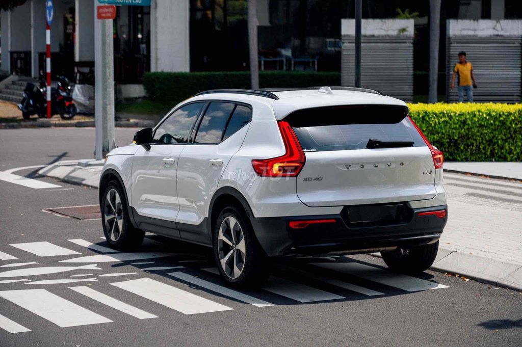 Volvo_XC40_B5_RDesign Model 2024 Bank 90%. Mua bán Ô tô tại Quận 7 Tp Hồ Chí Minh được đăng bởi PHÁT ĐẠT LUXURY CAR hình 12