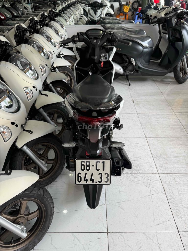 Honda Vario 2022 Trắng 9275 km. Mua bán Xe máy tại Thành phố Rạch Giá Kiên Giang được đăng bởi XE MÁY CŨ TÂN 128 hình 3