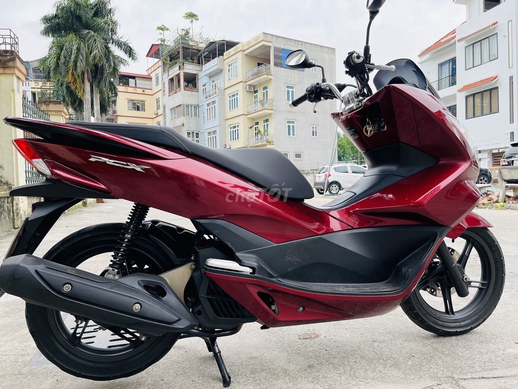 HONDA PCX 125 MÀU ĐỎ BAO ZIN BAO CHẤT 2018. Mua bán Xe máy tại Quận Nam Từ Liêm Hà Nội được đăng bởi THANH BÌNH hình 4