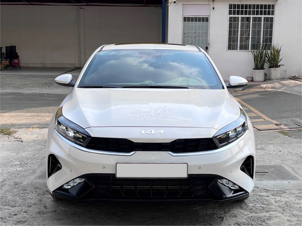 KIA K3 2.0 PREMIUM 2024 GIA ĐÌNH LƯỚT ĐẸP VAY 70%