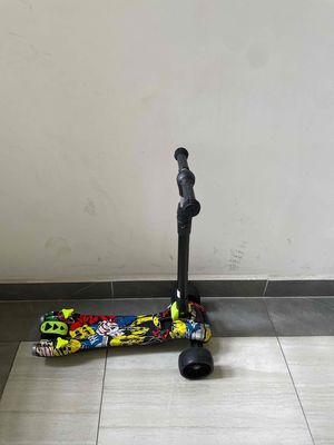 Xe Scooter cho bé có nhạc có đèn. Mua bán Mẹ và bé tại Huyện Triệu Phong Quảng Trị được đăng bởi Mai 