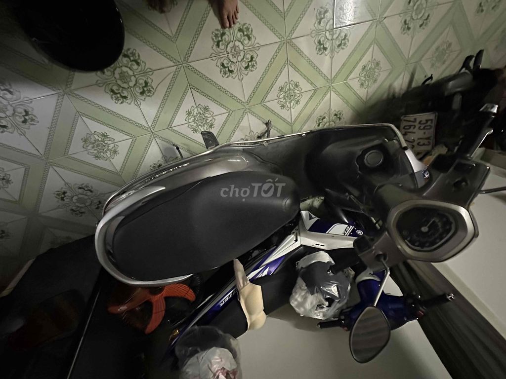 bà chị mua xe khác nên cần bán ạ. Mua bán Xe máy tại Quận Tân Bình Tp Hồ Chí Minh được đăng bởi gia phúc hình 3
