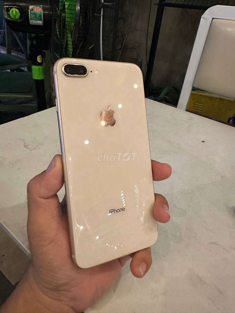 Apple iPhone 8 Plus 64GB Vàng 99%. Mua bán Điện thoại tại Thành phố Thủ Đức Tp Hồ Chí Minh được đăng bởi Tú Lơ Khơ hình 1