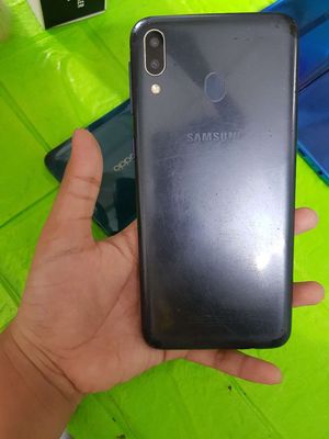 Samsung Galaxy M20 pin 5000 hai sim Android  10