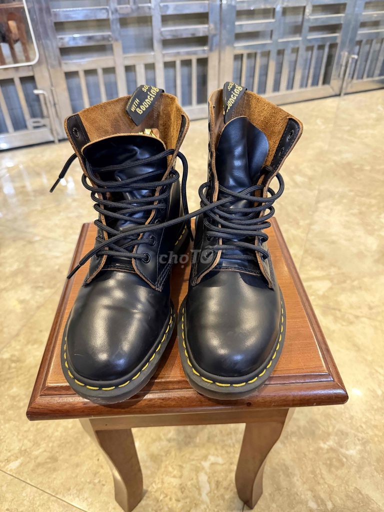 Bốt Dr. Martens 1460 Vintage Da Quilon Đen. Mua bán Giày dép tại Quận Cầu Giấy Hà Nội được đăng bởi Bùi hữu Duy hình 2