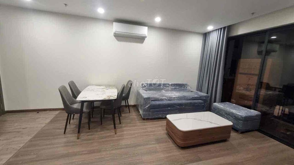 căn hộ 2PN FPT Plaza 3, view quảng trường, hướng mát, đầy đủ