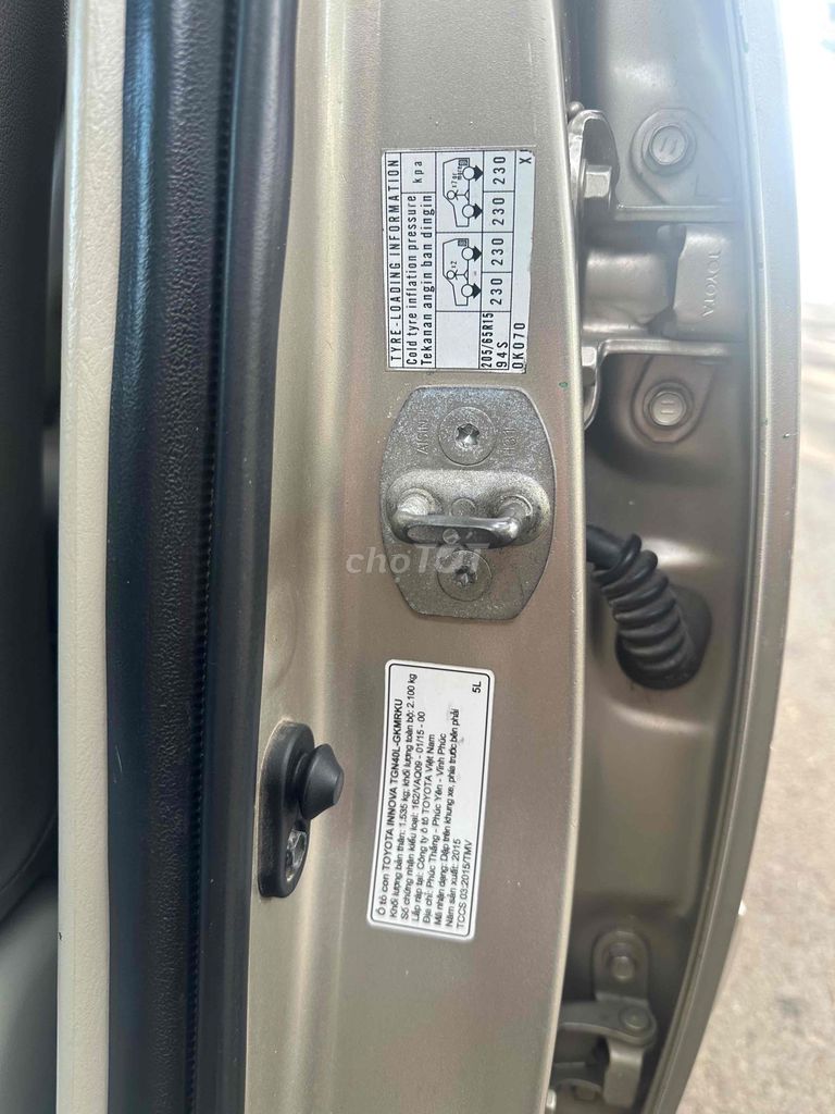 Toyota Innova 2.0 đời 2015 Vàng cát chính chủ. Mua bán Ô tô tại Thành phố Buôn Ma Thuột Đắk Lắk được đăng bởi Phong phú hình 6