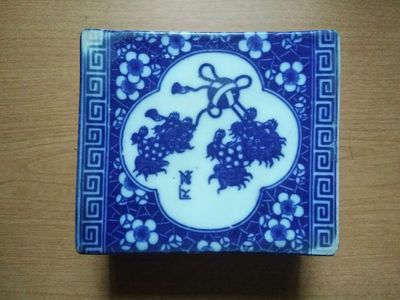 Gối gốm xưa lân vờn cầu. Mua bán Đồ sưu tầm, đồ cổ tại Quận 3 Tp Hồ Chí Minh được đăng bởi Be