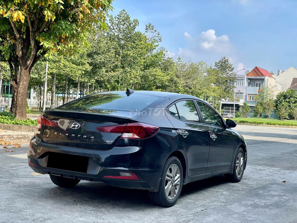 Hyundai Elantra 2019 1.6 AT - 100000 km. Mua bán Ô tô tại Thành phố Dĩ An Bình Dương được đăng bởi Siêu Thị Ô Tô Bình Dương  hình 4