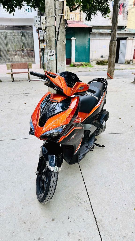 Honda AirBlade 125 chính chủ biển Hà Nội. Mua bán Xe máy tại Quận Bắc Từ Liêm Hà Nội được đăng bởi XE MÁY ÁNH QUÂN hình 4
