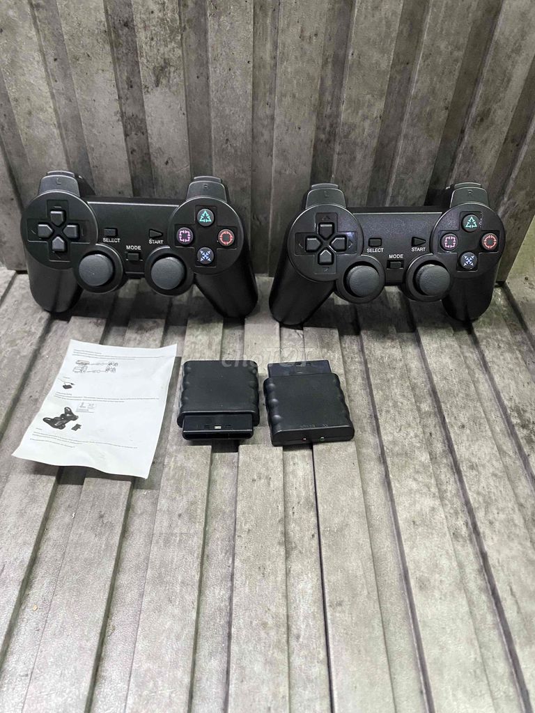 Tay cầm chơi game Đen Nhựa. Mua bán Thiết bị chơi game tại Huyện Nhà Bè Tp Hồ Chí Minh được đăng bởi Nguyễn thiện thuật hình 1