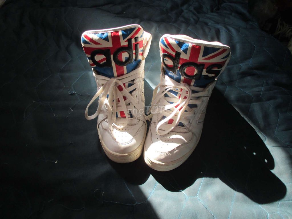 Adidas Jeremy Scott Union Jack sz 42 2. Mua bán Giày dép tại Thành phố Vĩnh Long Vĩnh Long được đăng bởi minnnnh hình 1