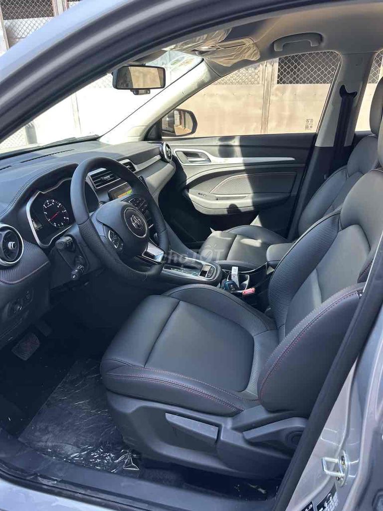 MG MGZS 2023 Standard 1.5 AT 2WD - 10000 km. Mua bán Ô tô tại Thành phố Châu Đốc An Giang được đăng bởi Nguyễn Hiệp  hình 6