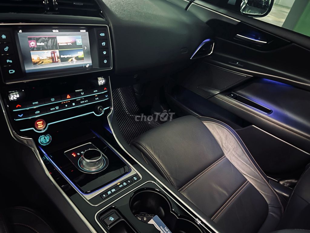 Jaguar XE 2016 Portfolio - 55000 km. Mua bán Ô tô tại Thành phố Thủ Đức Tp Hồ Chí Minh được đăng bởi Quynh Nguyen hình 5