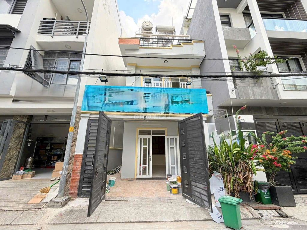 Аренда · 3 комн. · 90 м² · Quận 7, ул. Đường số
