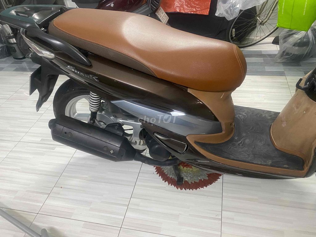 SYM Shark màu Nâu. Mua bán Xe máy tại Quận 7 Tp Hồ Chí Minh được đăng bởi thanh xuân hình 5