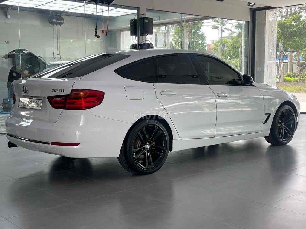 BMW 3 Series 2016 320i GT - 82000 km. Mua bán Ô tô tại Thành phố Thủ Đức Tp Hồ Chí Minh được đăng bởi ĐỖ VĂN CƯỜNG hình 3