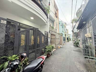 (P14) P. Bình Thạnh - DT 57m2 x 2 tầng BTCT vô ở ngay. Chỉ 6,8 tỷ tl