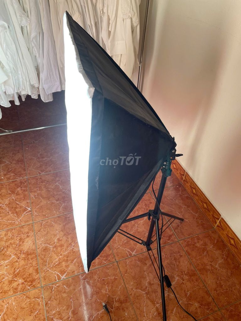 Đèn livestream 150W Đen Quay phim, chụp ảnh. Mua bán Máy ảnh, Máy quay tại Quận Liên Chiểu Đà Nẵng được đăng bởi Tuấn Anh hình 1