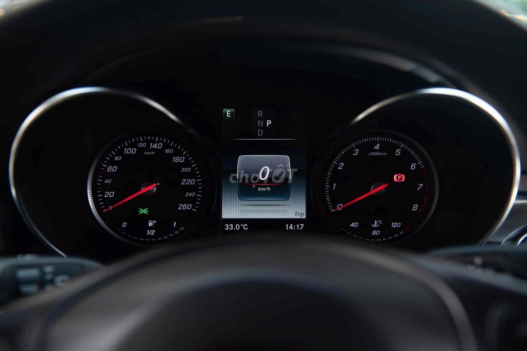 Mercedes GLC300 2018 1 chủ Trắng // Nâu. Mua bán Ô tô tại Quận 7 Tp Hồ Chí Minh được đăng bởi Nguyễn Lê Trung hình 10