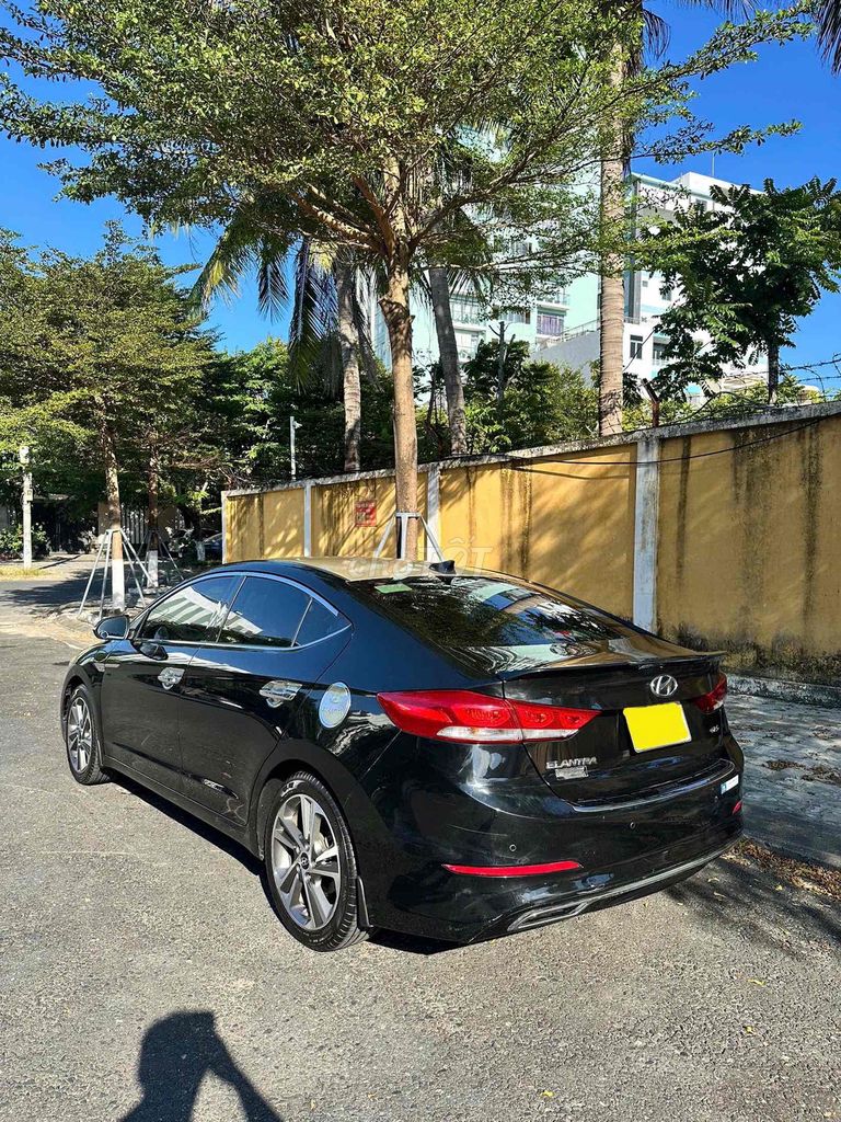 Hyundai Elantra 2019 photo 5