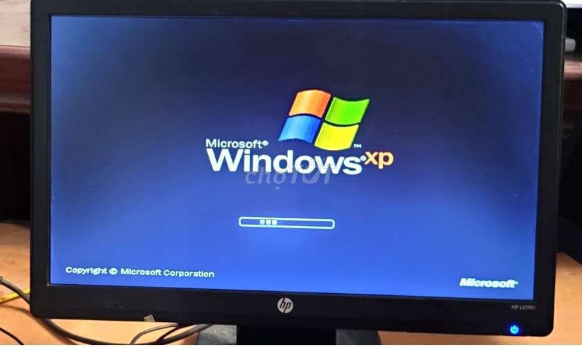 Màn hình máy tính HP 19 inh. Chạy ngon lành