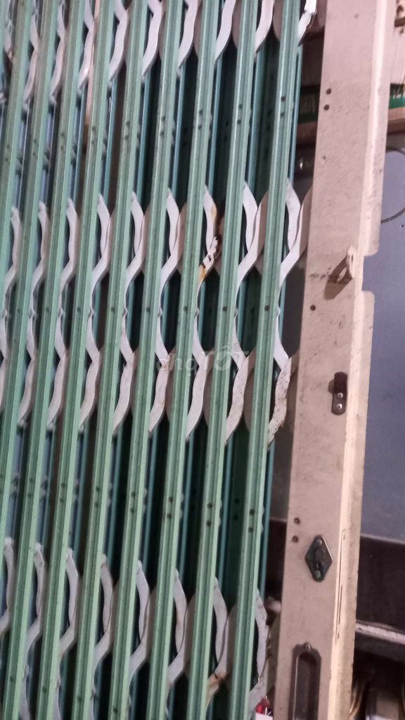 Cửa xếp Sắt Xanh lá 2m7x3m. Mua bán Nội thất, đồ gia dụng khác tại Huyện Nhà Bè Tp Hồ Chí Minh được đăng bởi nguyên văn năm  hình 1