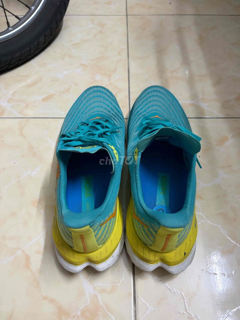 Giày chạy bộ Hoka Profy+ size 44 VN. Mua bán Giày dép tại Quận Ninh Kiều Cần Thơ được đăng bởi Lê Nguyên Khôi hình 1