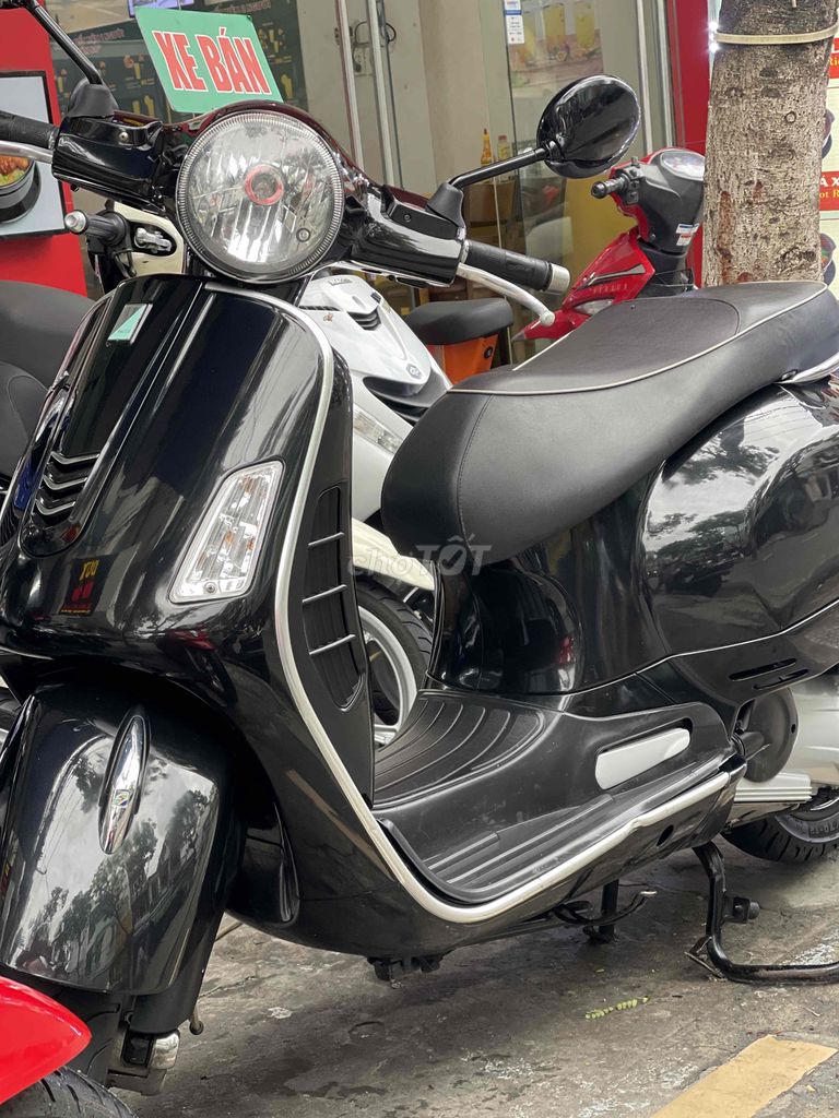 mình cần bán xe veépa gts 125