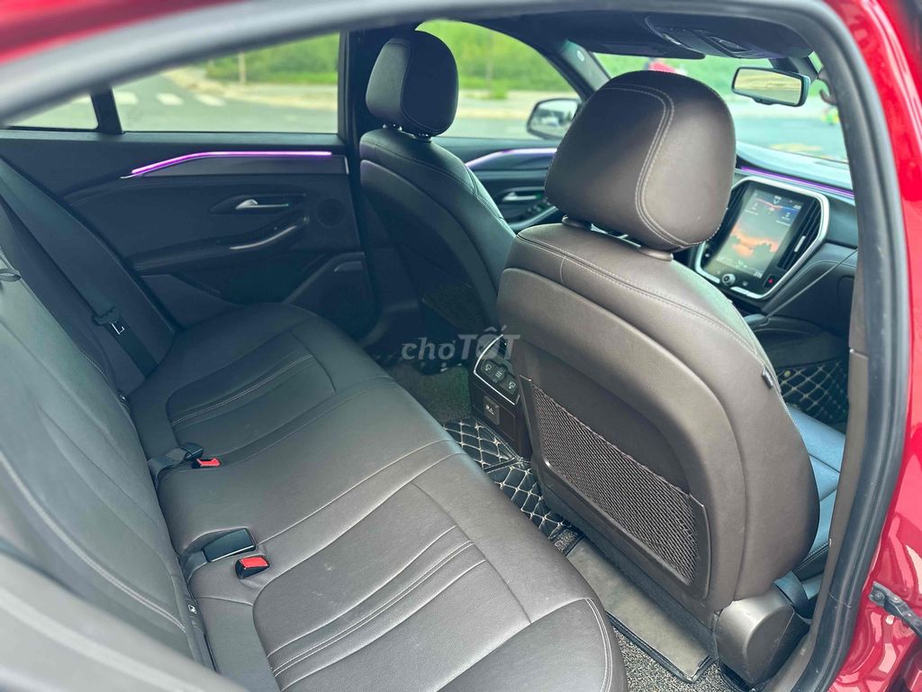 VinFast Lux A2.0 2021 2.0 AT - 55000 km. Mua bán Ô tô tại Quận 1 Tp Hồ Chí Minh được đăng bởi quốc hình 9