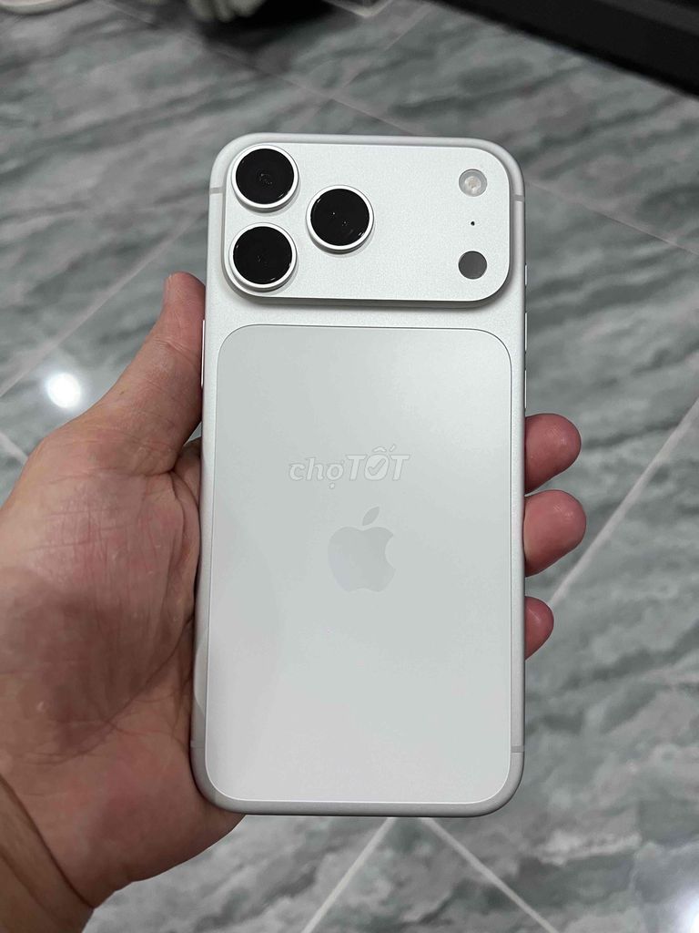 Apple iPhone 17 Pro Max 1TB Bạc 99,99%. Mua bán Điện thoại tại Quận 4 Tp Hồ Chí Minh được đăng bởi Quang Tưởng hình 1