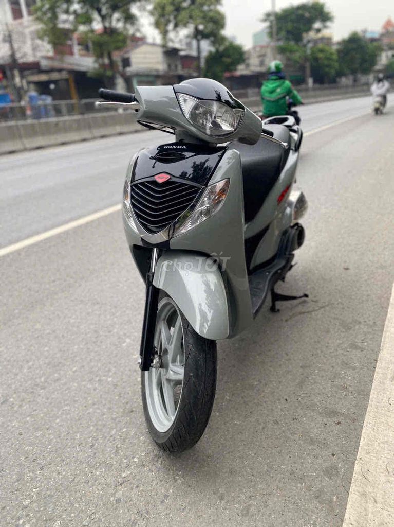Honda sh 150 nhập êm đẹp như hình. Mua bán Xe máy tại Quận Hồng Bàng Hải Phòng được đăng bởi Ly  hình 5