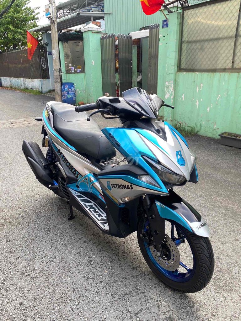 Yamaha NVX 155 Сине-Серебристый Smart Key ABS