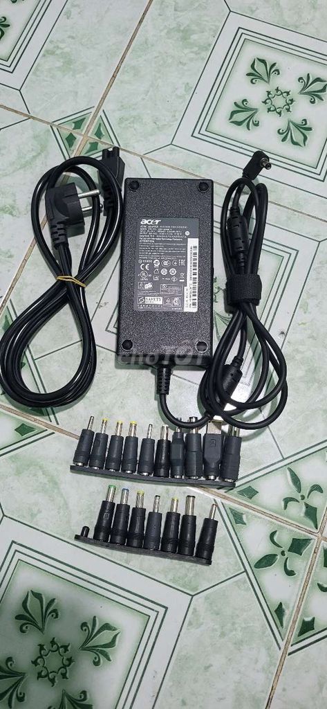 Sạc laptop Acer 90W Đen. Mua bán Phụ kiện (Màn hình, Chuột...) tại Thành phố Biên Hòa Đồng Nai được đăng bởi TRAN LONG hình 1