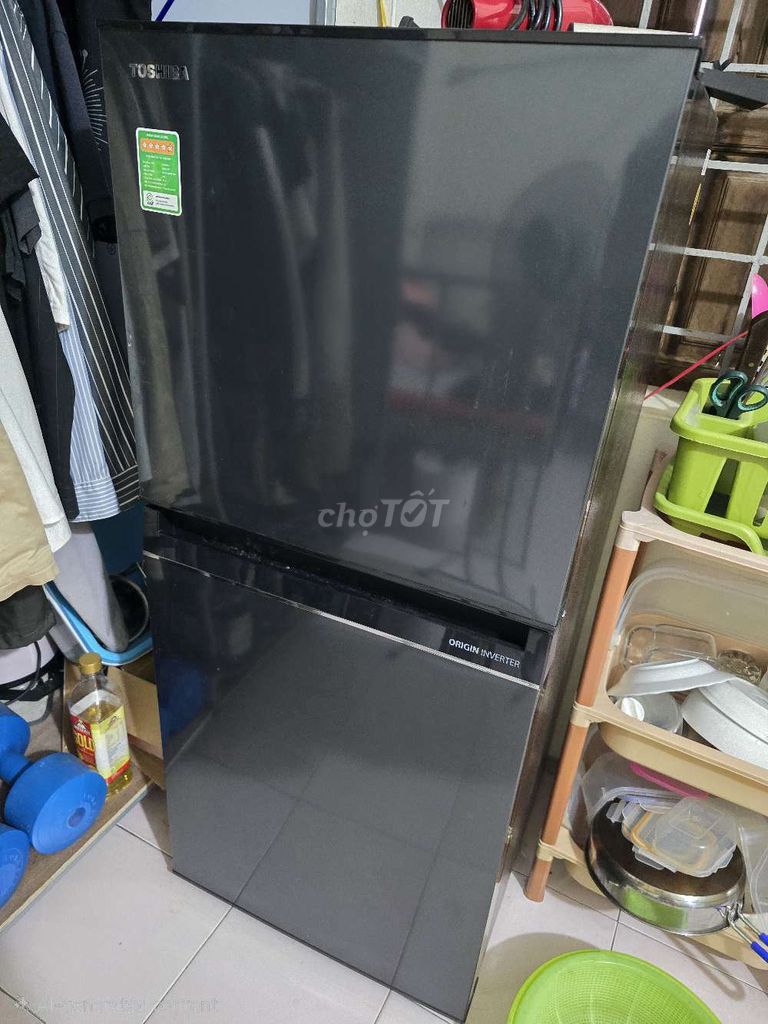 Tủ lạnh Toshiba Inverter 180L. Mua bán Tủ lạnh tại Quận Cầu Giấy Hà Nội được đăng bởi Trần Quang Minh hình 1