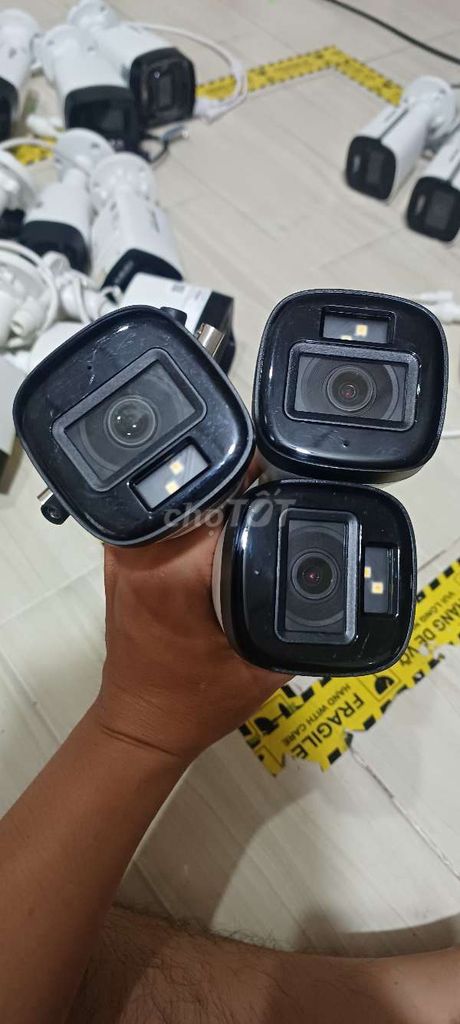camera analog có mic thu âm, đèn led xem đêm. Mua bán Máy ảnh, Máy quay tại Huyện Mỏ Cày Bắc Bến Tre được đăng bởi Camera Cũ Mỏ Cày Bắc Bến Tre hình 1