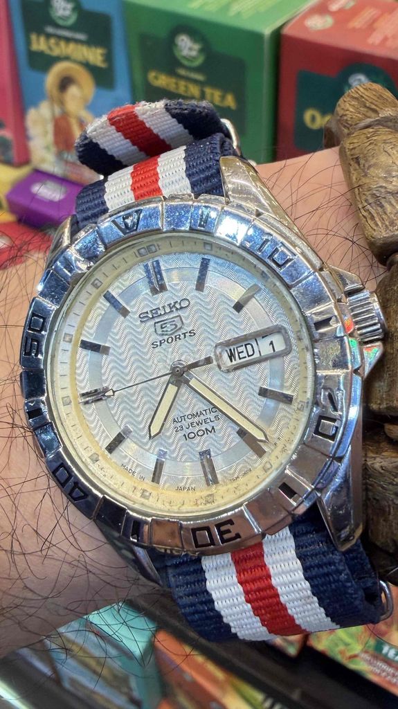Đồng hồ Seiko 5 Sports Nam. Mua bán Đồng hồ tại Quận Hoàn Kiếm Hà Nội được đăng bởi quang Pháp hình 1